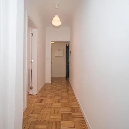 Apartament Houze Four Bedroom Near Zoo *